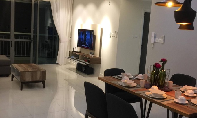 Nusajaya Apartment | Waterfront Living near Hello Kitty