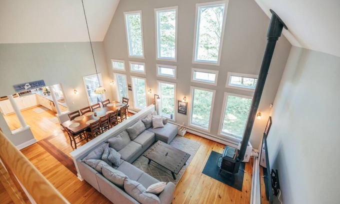 Freeport Villa | Waterfront, Luxury, Spacious home in Freeport!