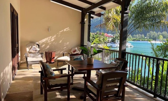 Mahe Island House | Waterfront Maison by Simply-Seychelles