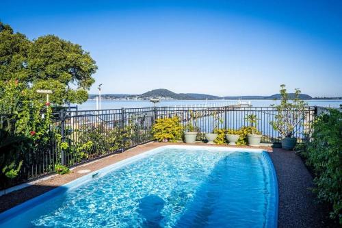 Tascott House | Waterfront Oasis at Central Coast