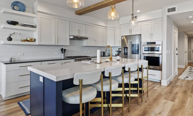 Sandpoint Condo | Waterfront Penthouse - Seasons at Sandpoint