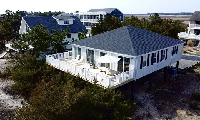 Broadkill Beach House | ♦︎ Waterfront ♦︎ Pet Friendly ♦︎ Broadkill Beach ♦︎