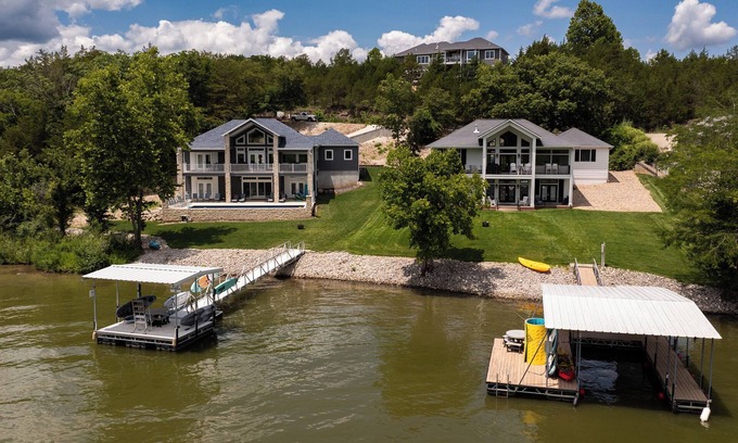 Camdenton House | Waterfront & private pool (in old kinderhook golf resort)