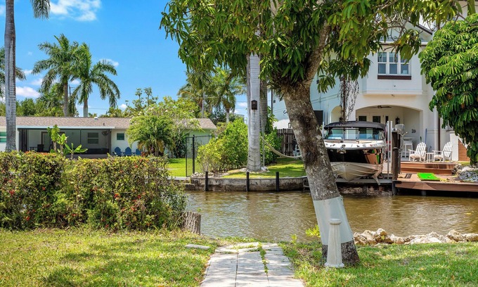 East Naples House | Waterfront Retreat in the Heart of Naples!