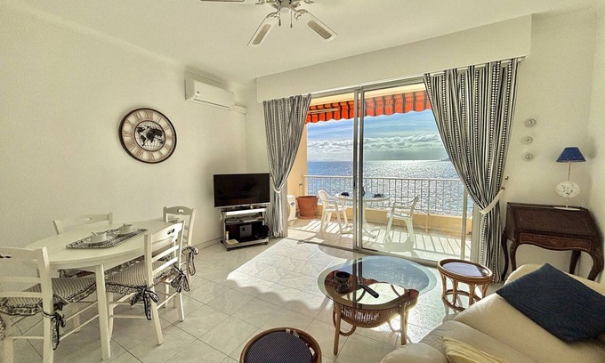 Le Ricanto Apartment | Waterfront studio, air conditioning, terrace, Wi-Fi included in Ajaccio