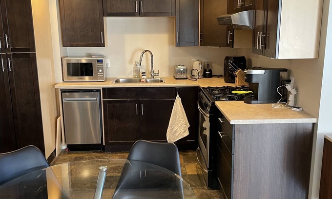James Bay Apartment | Waterfront Suite James Bay