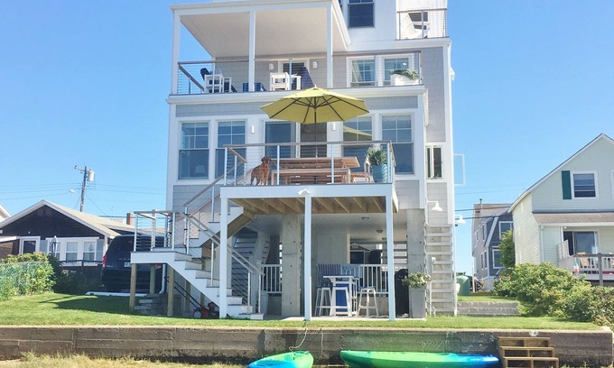 Wells Beach House | Waterfront (Sunset-front) 4BR/3BA Family Getaway
