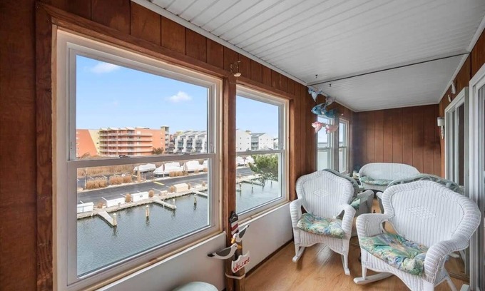 Midtown Ocean City Condo | Waterfront Two Bedroom Condo w/Short Beach Walk
