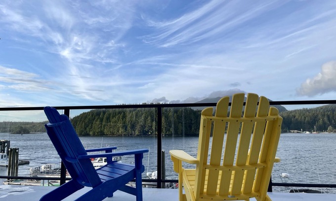 Ucluelet Apartment | Waterfront Ucluelet Harbour Lodging