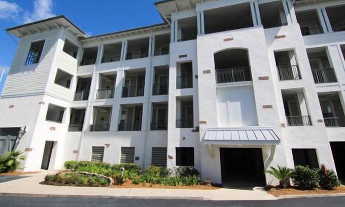 Saint Simons Island Condo | Waterfront Condo - 3 bed/3 bath condo -views of Marina & Frederica River