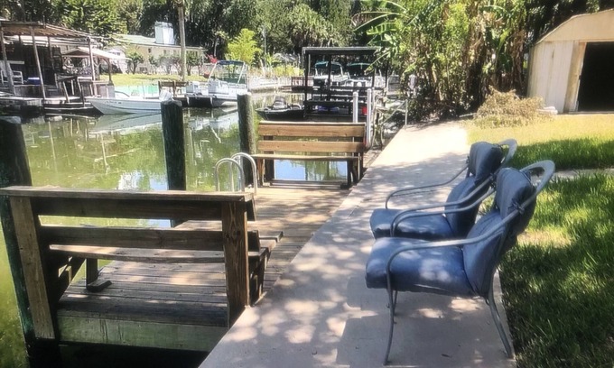 Weeki Wachee Gardens House | Waterfront!Boat Dock,ramp, kayaks, SUP, Easy gulf access, fishing, manatees