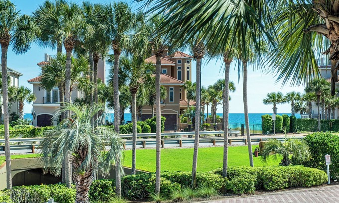 Fort Walton Beach - Destin Condo | ☀️Waterfront Villa-Gulf Views-Pool-Totally Updated-4BR Destiny Beach Villas 15☀️
