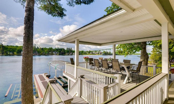 Wellesley Island House | Waterfront Wellesley Island Cottage with Boat Slip!