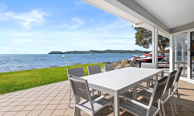Salamander Bay House | WATERFRONT WONDERLAND - 5 Bedroom Luxury Beachfront House with a Lift!