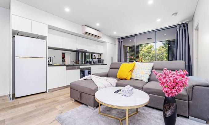 Alexandria Apartment | Waterloo 2Br Modern Apartment Nature Park