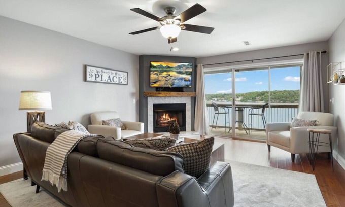 Osage Beach Condo | Waters Edge-Amazing Lakeview, Deck, Pools , Beach