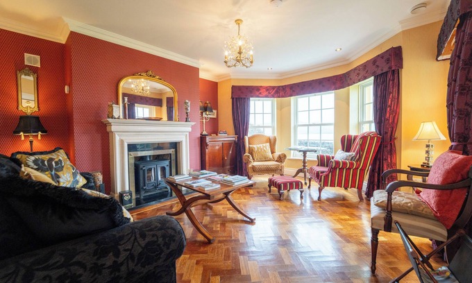 Dingle House | Waters Edge Apartment 2