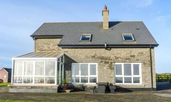 Bannow Cottage | WATERS HOUSE, family friendly in Carrick, County Wexford