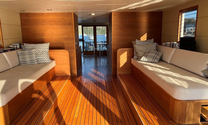 Lake Macquarie City Council Cabin | Watershed + Cruise + Moor