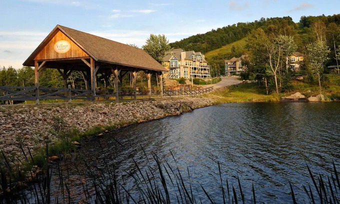 Saint-Faustin-Lac-Carre House | Waterview | Ski-in/Ski-out | Mont Blanc 15 min to Mont Tremblant