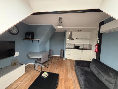 Uitwellingerga Apartment | Waterzicht