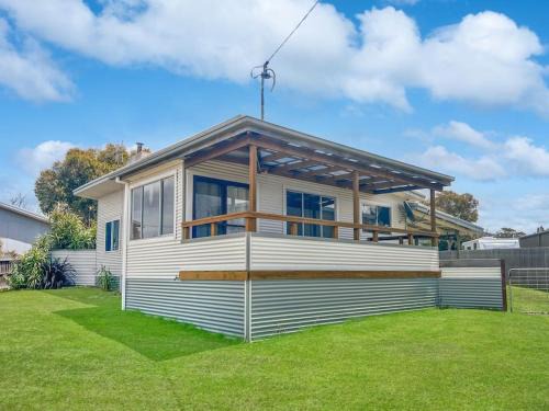 Scamander House | Wave Side Cottage Scamander Sleeps 5