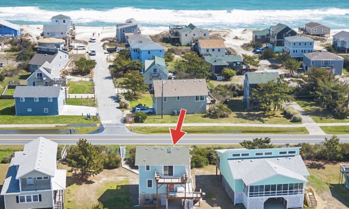 South Nags Head Cottage | Wave Watcher - Amazing Ocean and Sound Views - One minute walk to the beach!