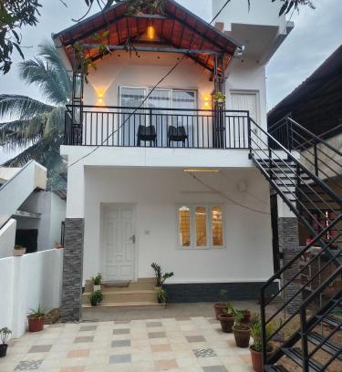 Alappuzha House | Waves Beach Homestay