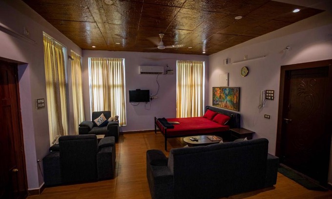 Kalapettai House | Waves Beach House