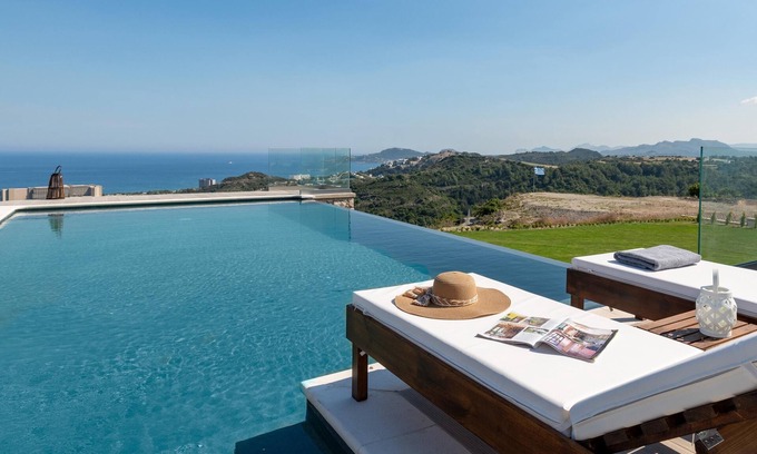 Kallithea Villa | Waves of Blue