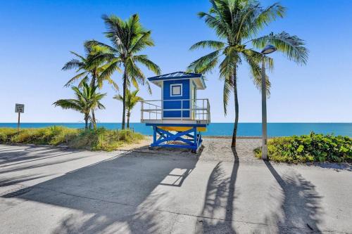 North Beach Apartment | Waves On Desoto Rental Unit With Pool