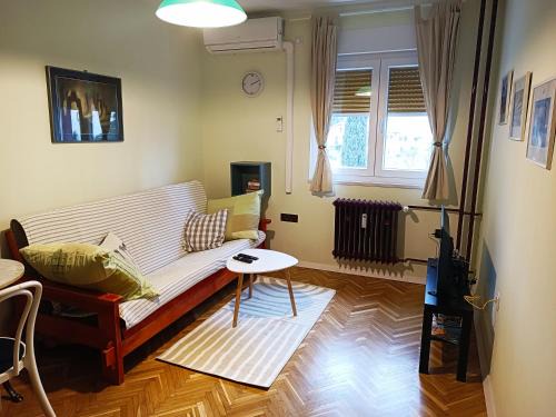Rijeka Apartment | Weekly&Less near Campus with fast Wi-fi and free parking