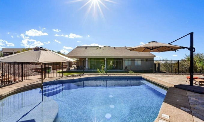Desert View House | WEEKLY & MONTHLY DISCOUNTS! Resort Style Executive Home On 1.25 Acres