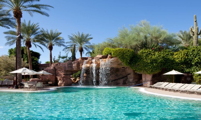 North Scottsdale Condo | WEEKLY Stays in Scottsdale AZ. 1bdrm 1bath Sleeps 4 w/Kitchenette