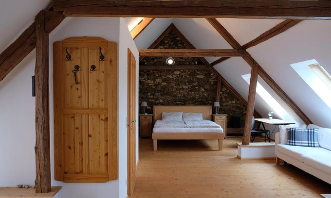 Roschitz House | Weinkellerurlaub Röschitz