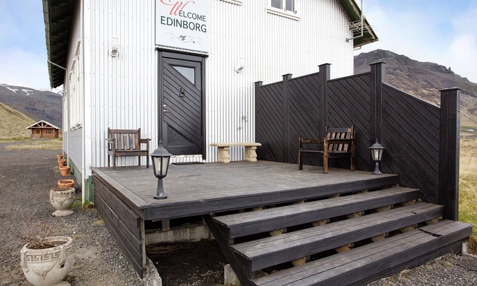 Eyvindarholar House | Welcome Guesthouse Edinborg