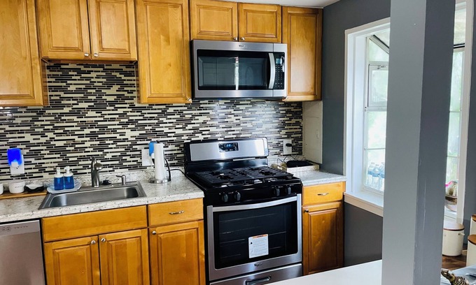 Landover House | Welcome Home Relax in Comfort at Our Modern 2 Bedroom Townhome in Hyattsville