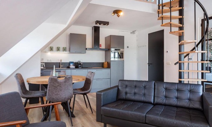 Offingawier Apartment | Welcome in - Paviljoenwei 10, appartement 39 'Mar' Sneek - Offingawier