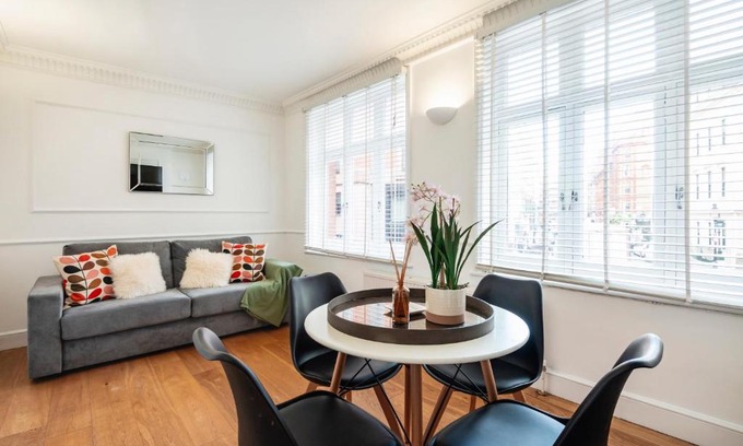 London City Centre Apartment | Welcome London National Gallery