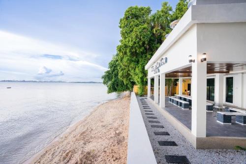 North Pattaya Villa | Welcome Sea View Pool Villa By Premier