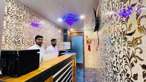 Chembur East Hotel | Welcome Star