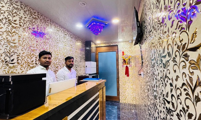 Chembur East Hotel | Welcome Star