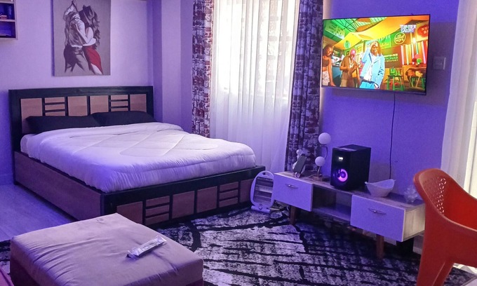 Kasarani Bed & Breakfast | Welcome to Antique Budget Studio where comfort meets style. Enjoy Nairobi!