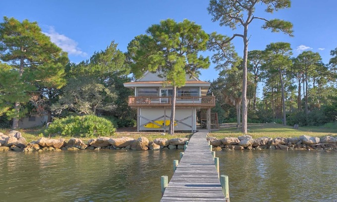St. George Island House | Welcome to Bienvenue!