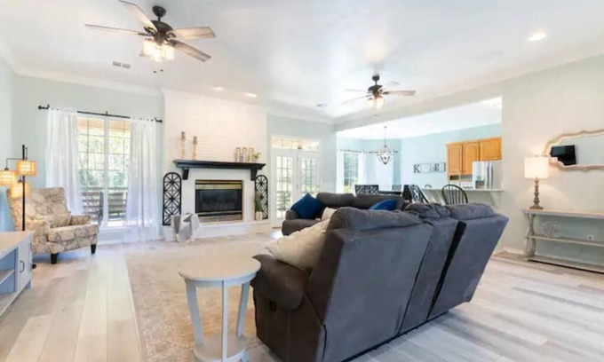 Stillwater House | Welcome to Cowboy Chateau! Newly renovated! 4bd/3b