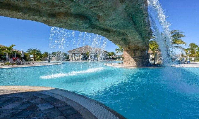 Lakewood Ranch Condo | Welcome to Fairway Sunsets - Golf & Lake View - discounted off season rates