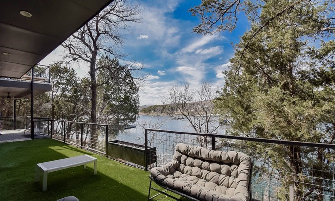 Graford House | Welcome to Gemstone at Possum Kingdom Lake