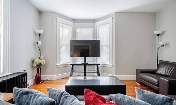 Danbury Apartment | Welcome to Hat City Danbury | A Suburban Retreat Close to It All