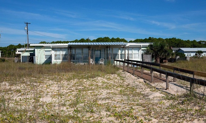 East End House | Welcome to Mimi's Beach Cottage