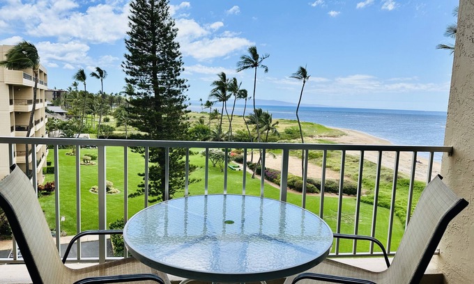 Kihei Condo | WELCOME TO OCEAN FRONT PARADISE MENEHUNE 524!